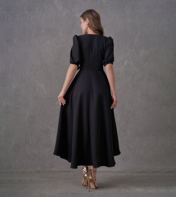 لوف بوكس لوف بوكس - أسود Midi Dresses