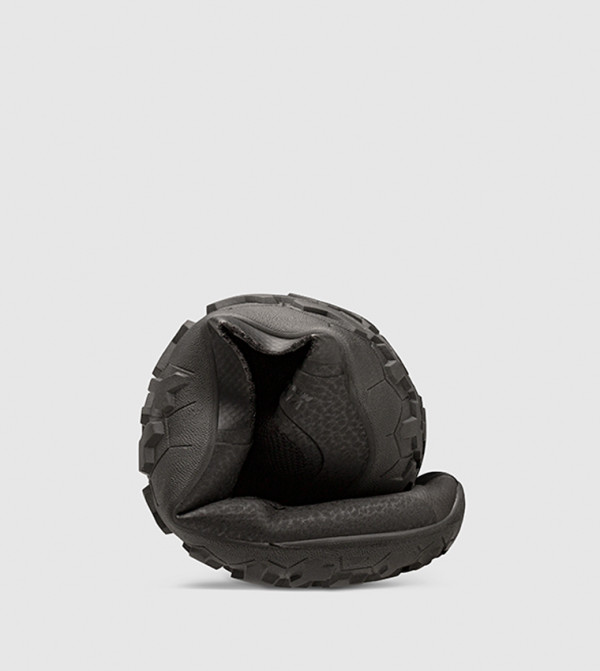 Vivo - Black Running Shoes