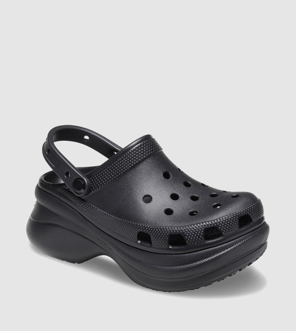 Crocs  de918cca-6ad6-486a-a3bd-4e4029b43c23 - Black Sandals