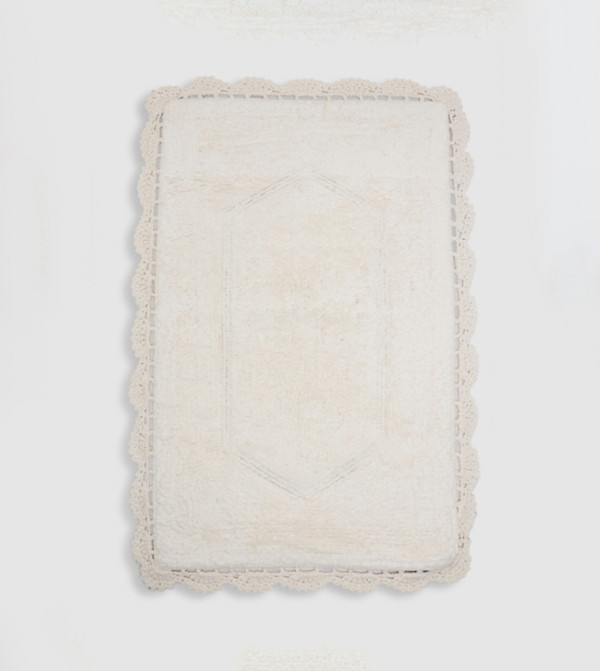 R&B Bathmats & Curtains - Ivory Bathmats & Curtains