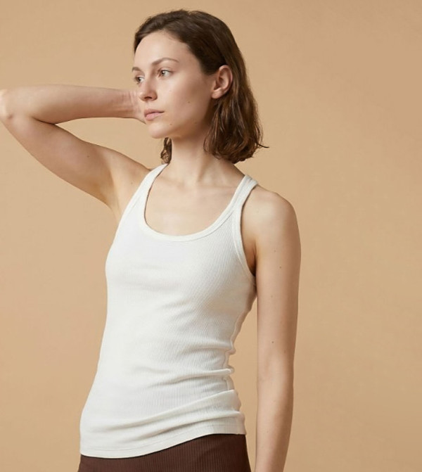 أر آند بي  توبات بلا أكمام  - أوف وايت  Sleeveless Tops