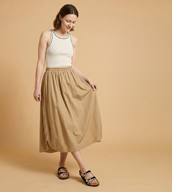 أر آند بي  تنانير طويلة - جلد الجمل Maxi Skirts