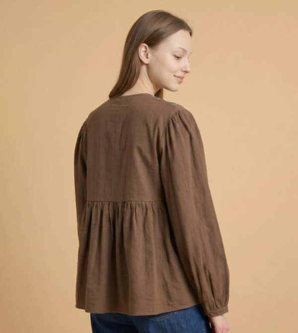 أر آند بي  توبات كاجوال  - بني  Casual Tops
