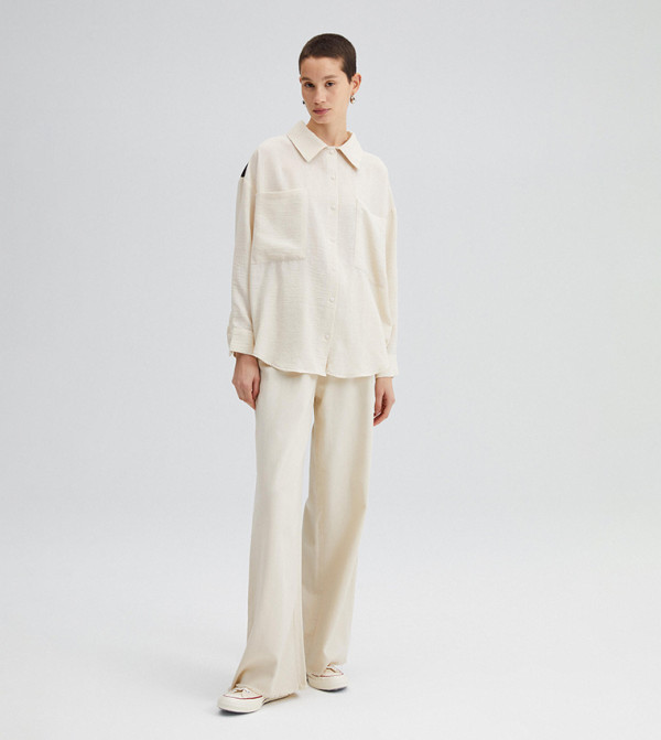 توشيه بريف توشيه بريف - أوف وايت قمصان