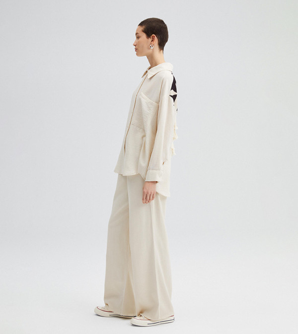 توشيه بريف توشيه بريف - أوف وايت قمصان