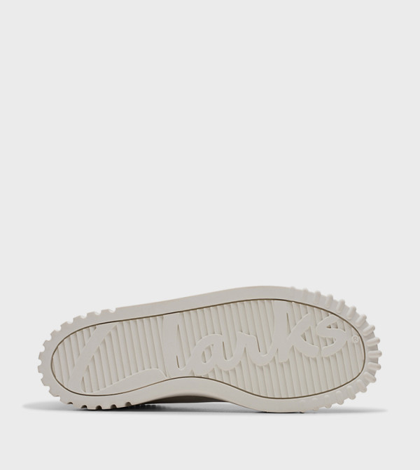 Clarks Clarks - Off White Low Top