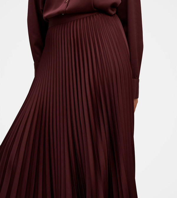 Forever New Forever New - Maroon Midi Skirts