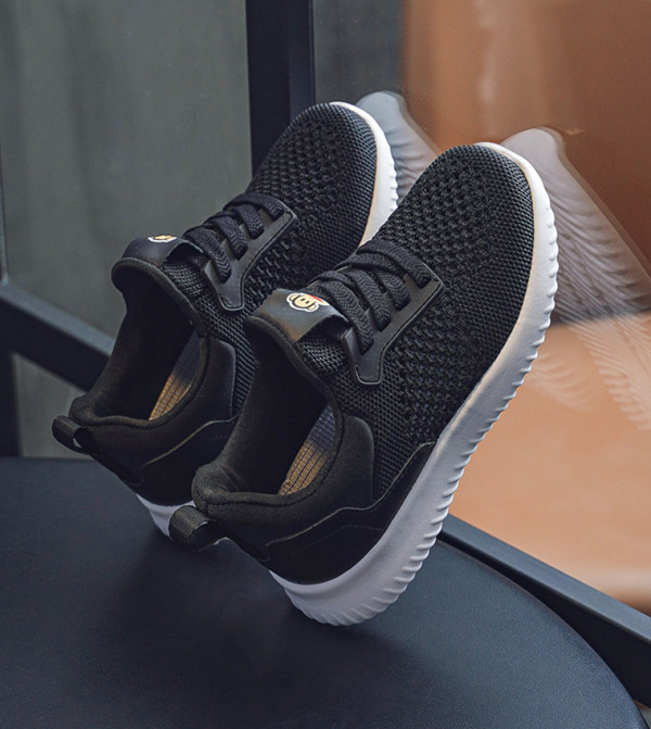 Large Mouthed Monkey Large Mouthed Monkey - Black Casual Slip-On's