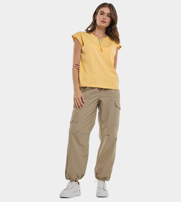 أر آند بي  - أصفر Casual Tops