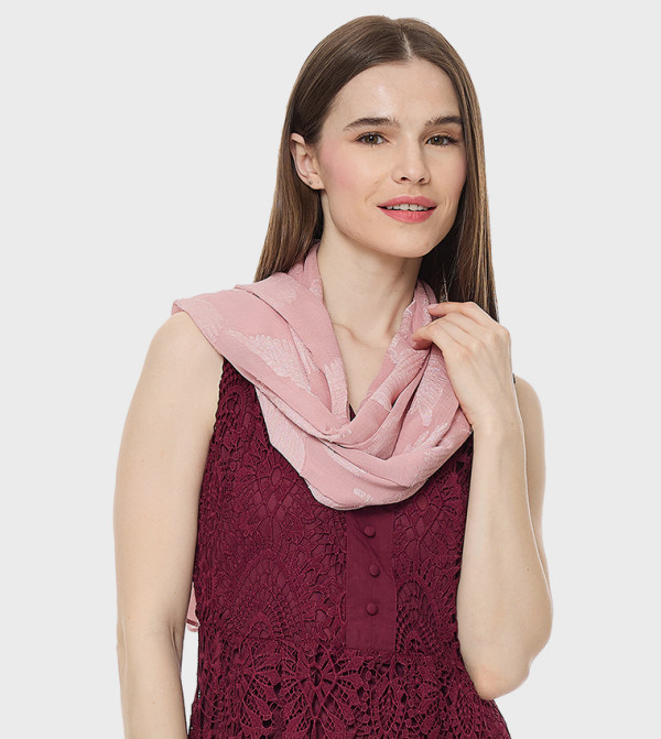 أر آند بي  أوشحة - وردي Woven Scarves