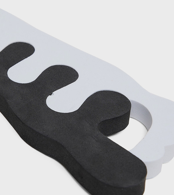R&B Nail Accessories - Black Accessories