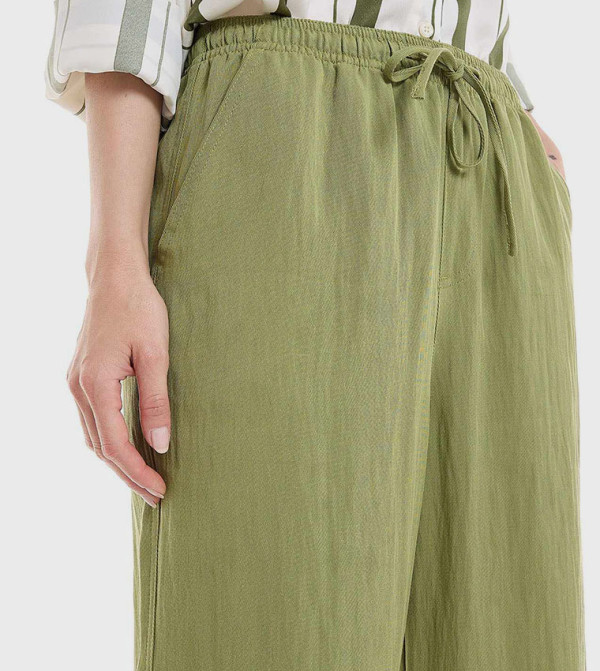 أر آند بي  - أخضر بنطال كاجوال