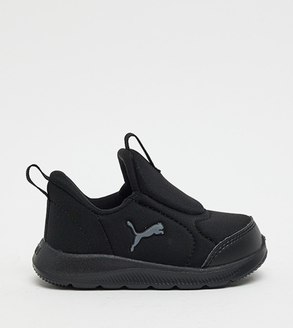 Puma  Footwear - BLACK Casual Slip-On's