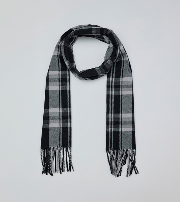 R&B  Scarves - BLACK Knitted Scarves