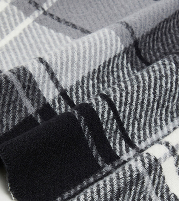 أر آند بي  أوشحة - متعدد Knitted Scarves
