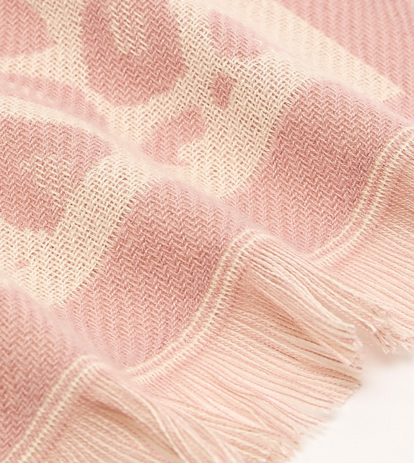 أر آند بي  أوشحة صوفية - وردي Woolen Scarves