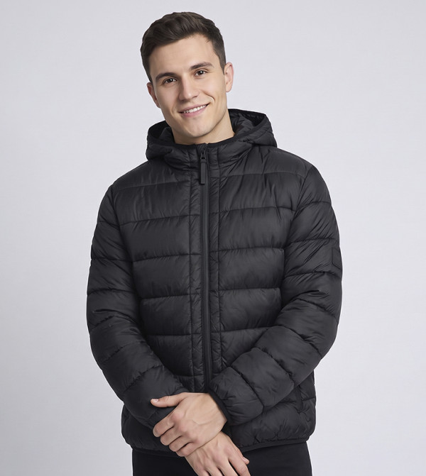 أر آند بي  جاكيتات منفوخة  - أسود Puffer Jackets