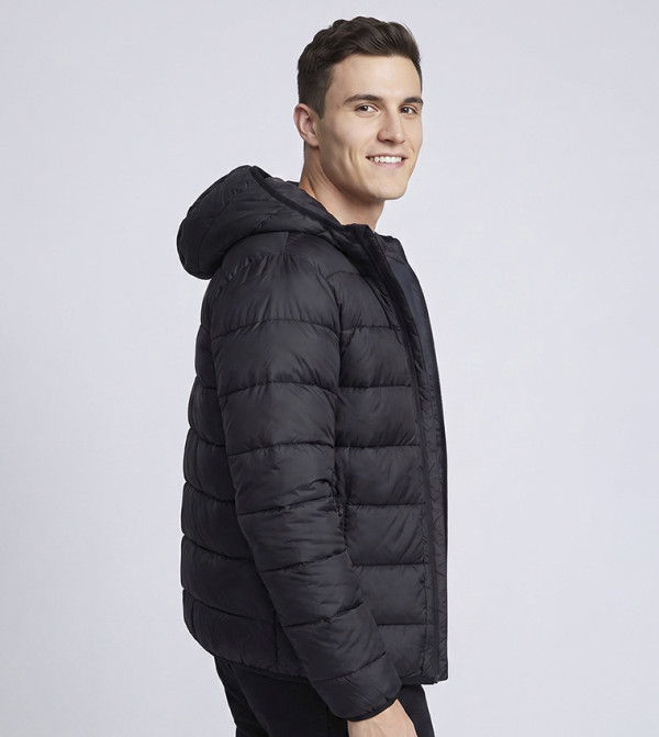 أر آند بي  جاكيتات منفوخة  - أسود Puffer Jackets
