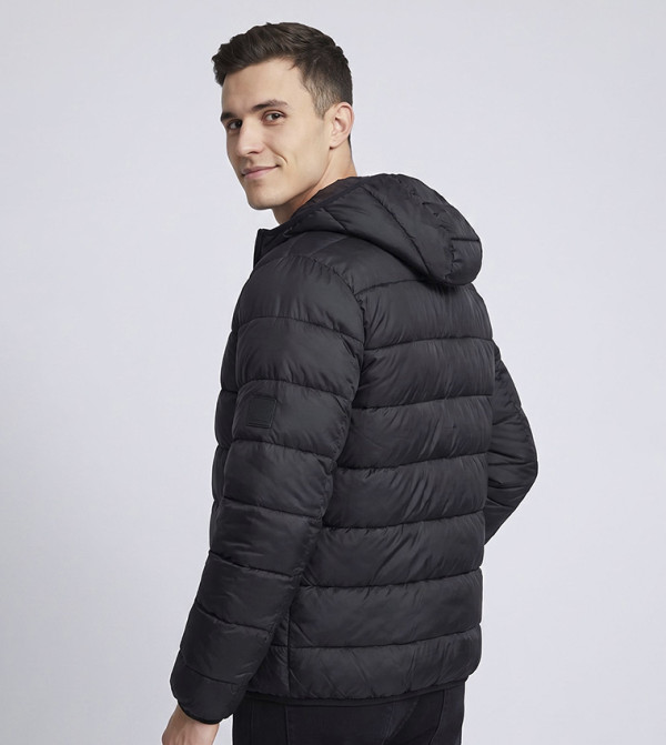 أر آند بي  جاكيتات منفوخة  - أسود Puffer Jackets