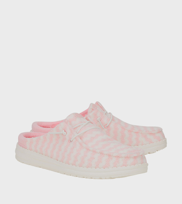 HEY DUDE HEY DUDE - Pink Casual Slip-ons