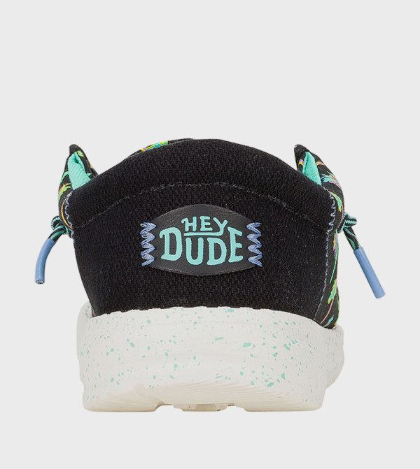 HEY DUDE  resort-vacation-sets - Black Casual Slip-On's
