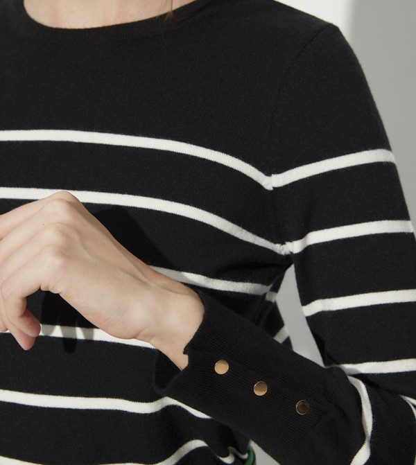 Trendyol Trendyol  - Black Sweaters