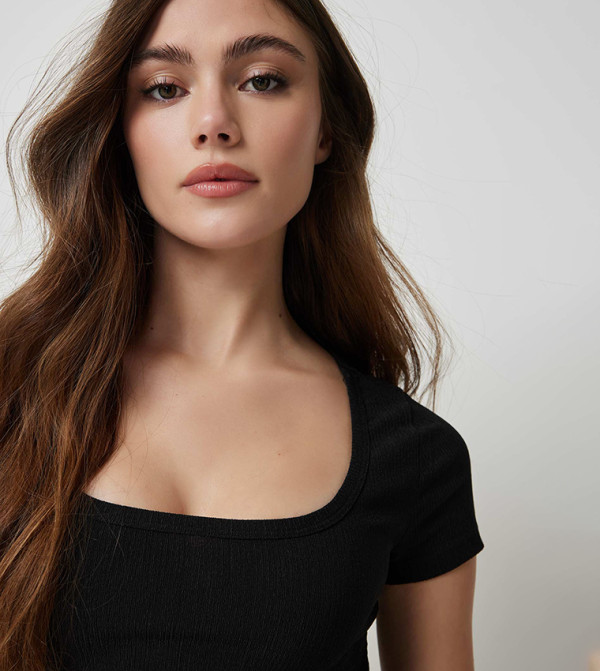 Ardene  Cropped Tops - Black Tops & Blouses