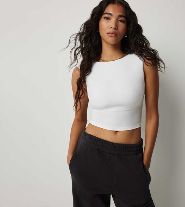 Ardene  Clothing - White Cropped Tops