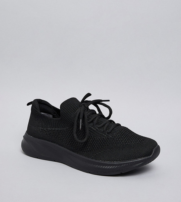 أر آند بي  Slip-Ons - أسود سهل الارتداء