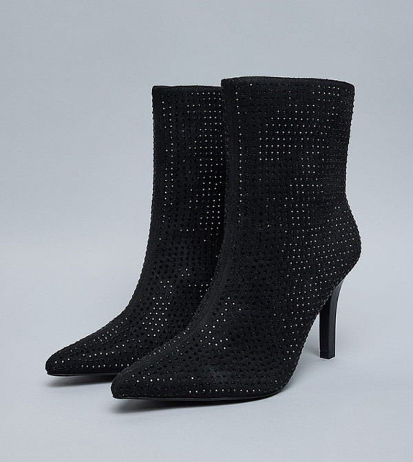 R&B  - Black Ankle length Boots