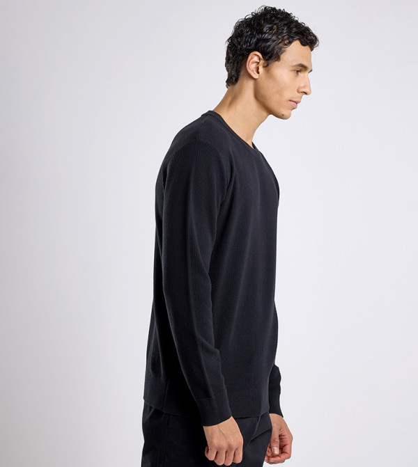 أر آند بي  سترات و كارديغانات  - أسود Round Neck Sweaters