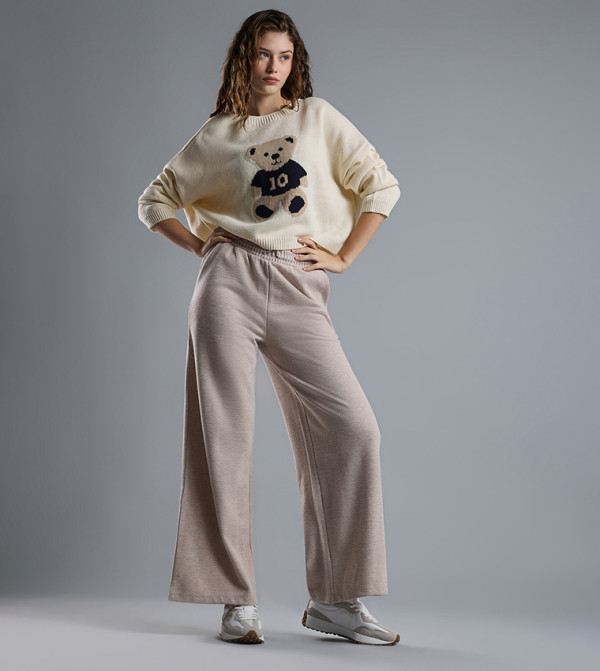 أر آند بي  سترات - أوف وايت  Round Neck Sweaters