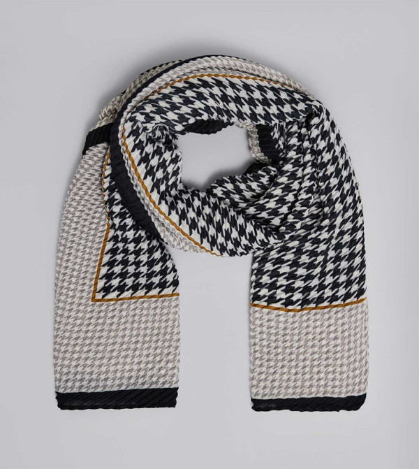 R&B  Blanket Scarves - Black Blanket Scarves