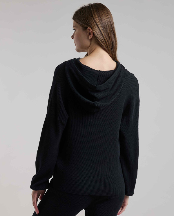أر آند بي أر آند بي - أسود Casual Tops