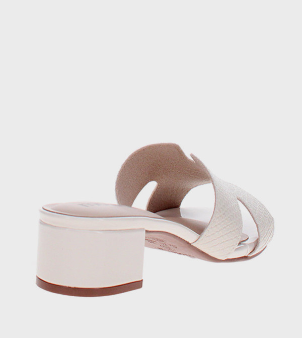 Moleca Moleca - Off White Heels