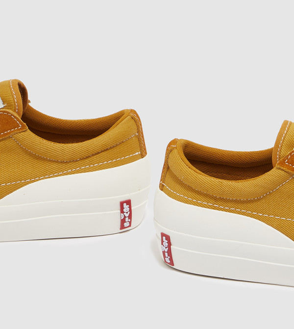 Levi's  - Orange Low Top