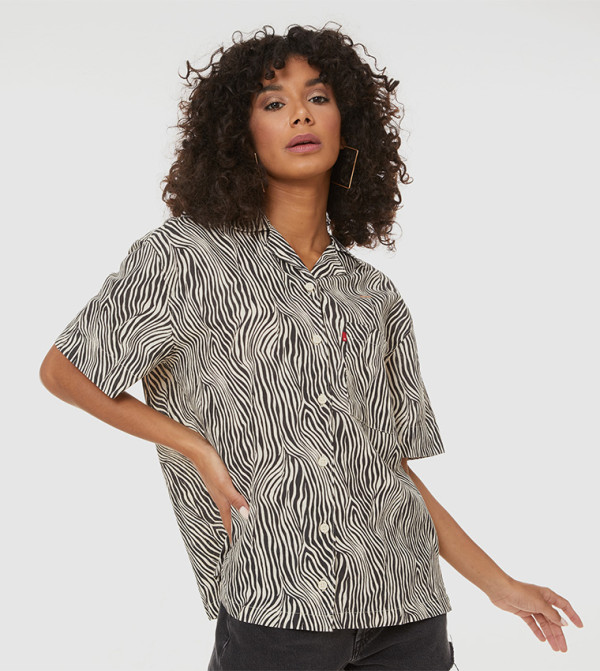 Levi's Tops - Black Shirts