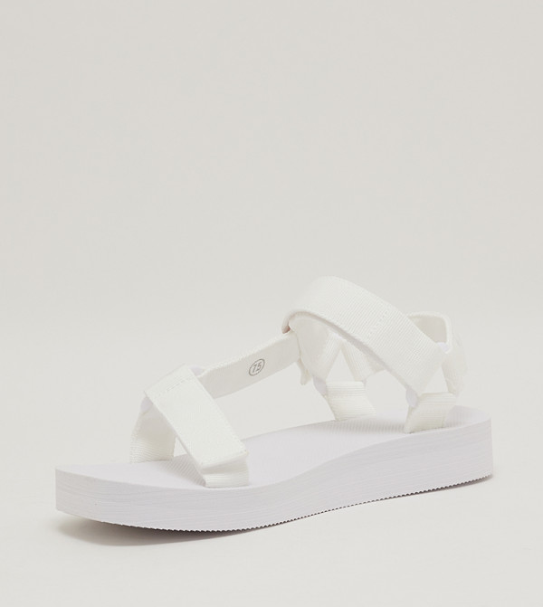 Levi's - White Flat Sandals