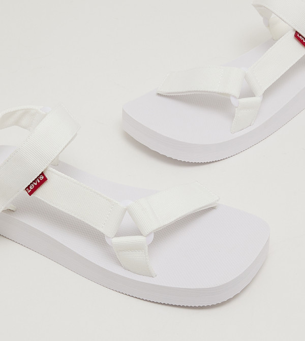Levi's - White Flat Sandals