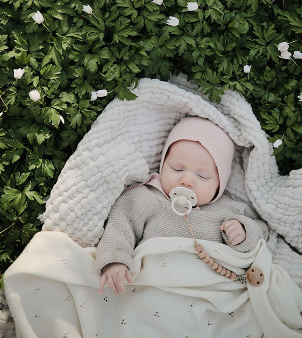 FRIGG - White Teethers & Pacifiers