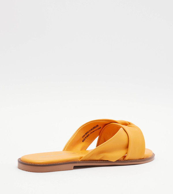 فيرو مودا فيرو مودا - أصفر Flat Sandals