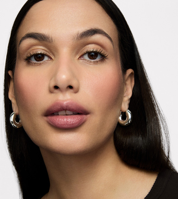 انجلوت انجلوت - موف  العناية بالشفاه