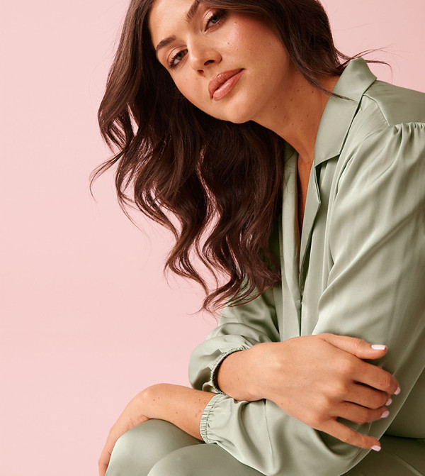 La Vie en Rose  vacation-loading-w - Green Tops