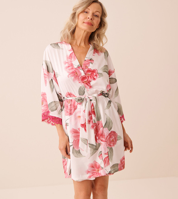 La Vie en Rose  Sleepwears & Loungewears - White Night Robes & Kimonos