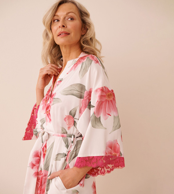 La Vie en Rose  Sleepwears & Loungewears - White Night Robes & Kimonos