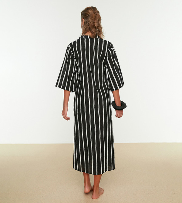 Trendyol Trendyol - Black Robes & Kimonos