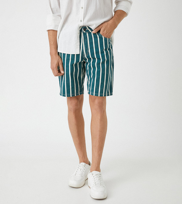 Koton  Shorts - Green Casual Shorts