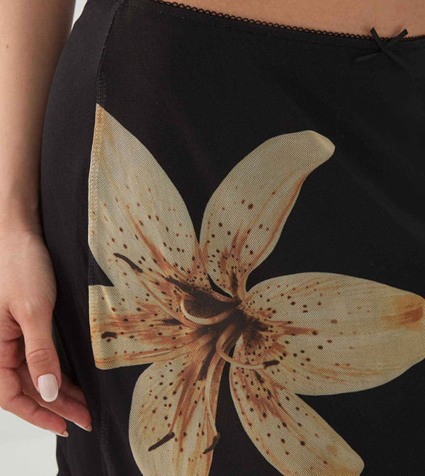 اردين  تنانير ميدي - أسود Midi Skirts