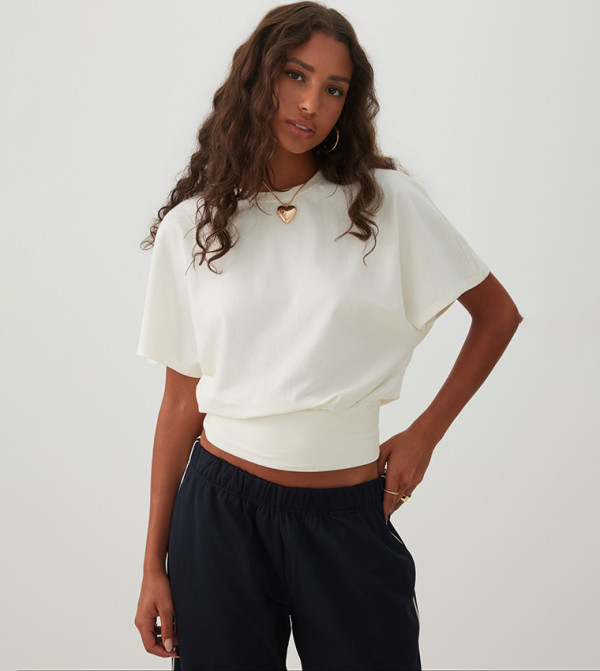 اردين  توبات قصيرة - كريمي  Cropped Tops