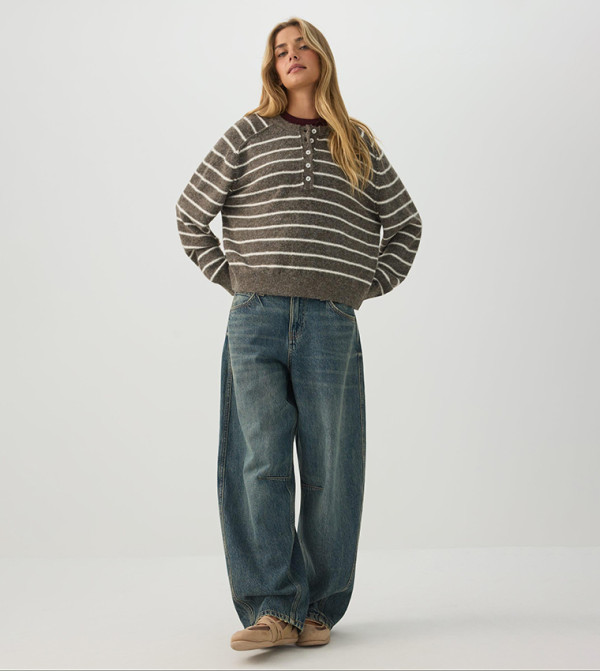 اردين سترات - بني Round Neck Sweaters